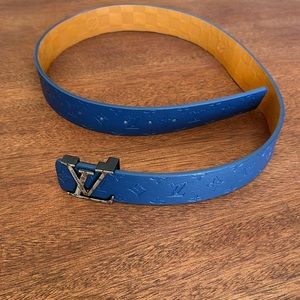 Louis Vuitton belt size 28-34, tan and blue